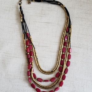 Necklace. Excellent condition.